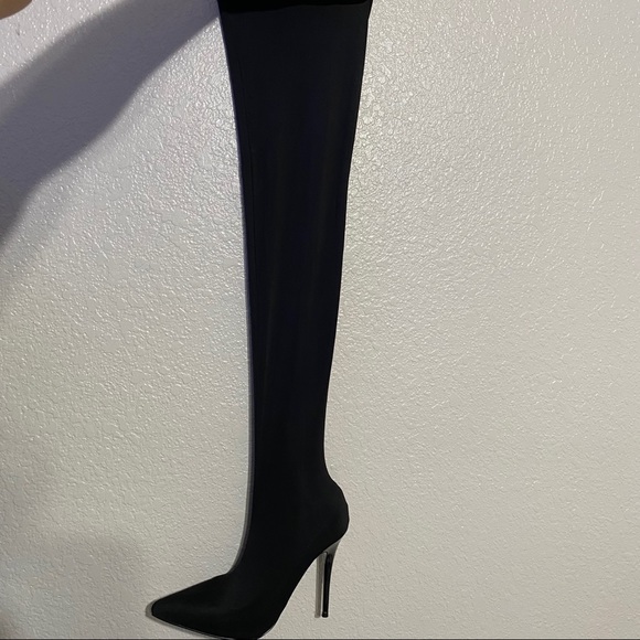 Miss Lola - Over the Knee Heels -size 6-black - - Picture 2 of 4